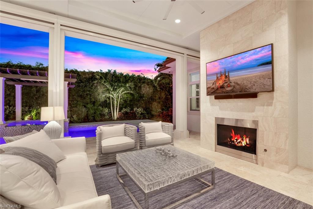 PARK SHORE - Residential