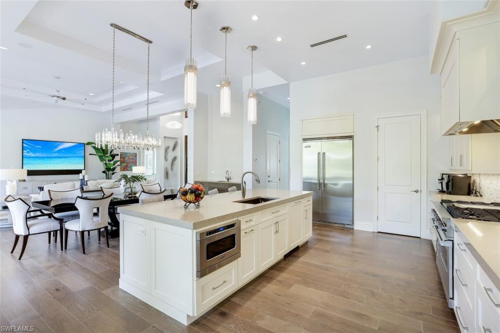 PARK SHORE - Residential