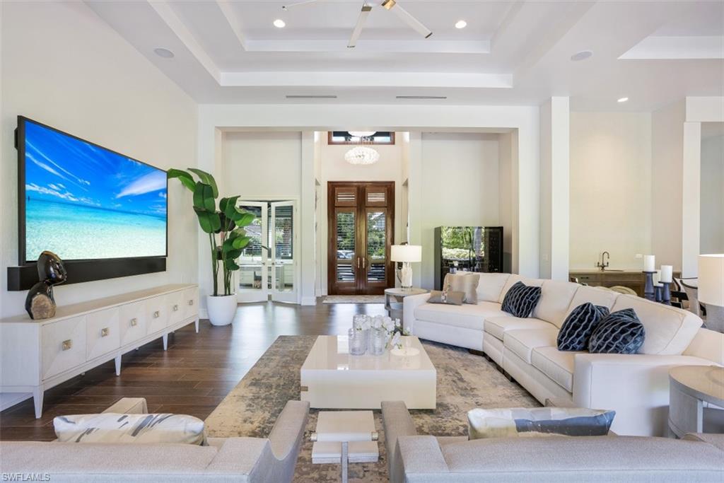 PARK SHORE - Residential