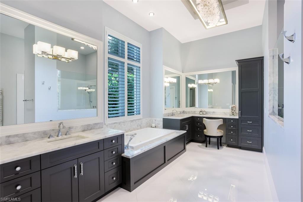 PARK SHORE - Residential