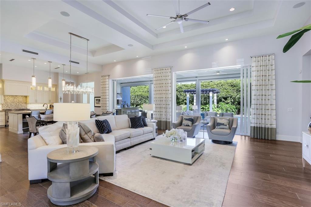 PARK SHORE - Residential