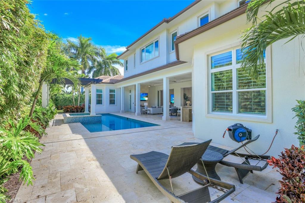 PARK SHORE - Residential