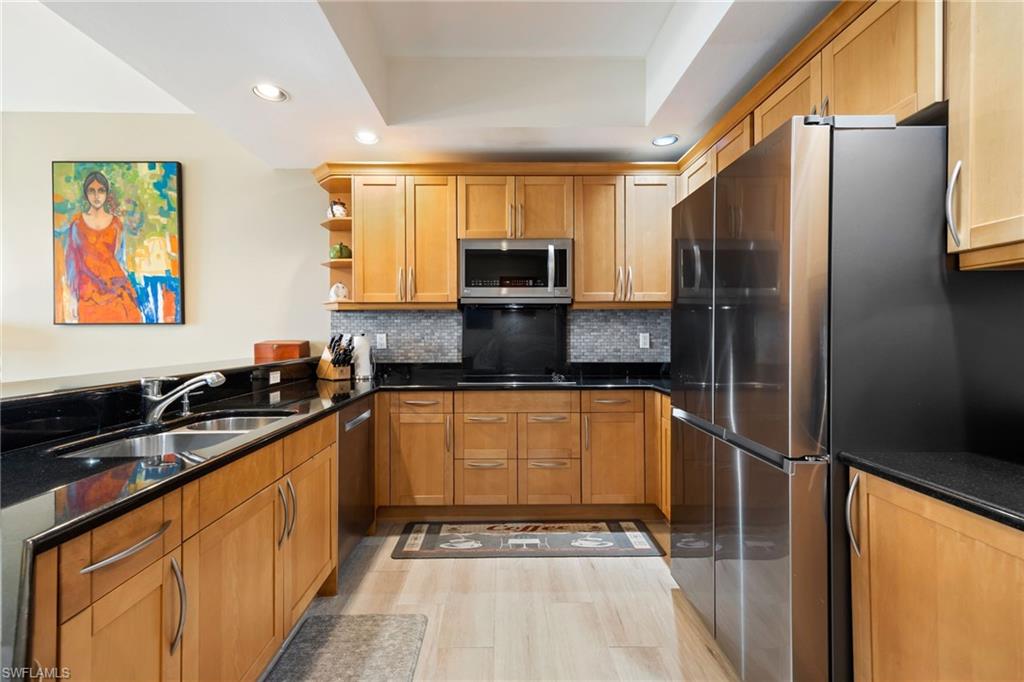 RIVA DEL LAGO - Residential