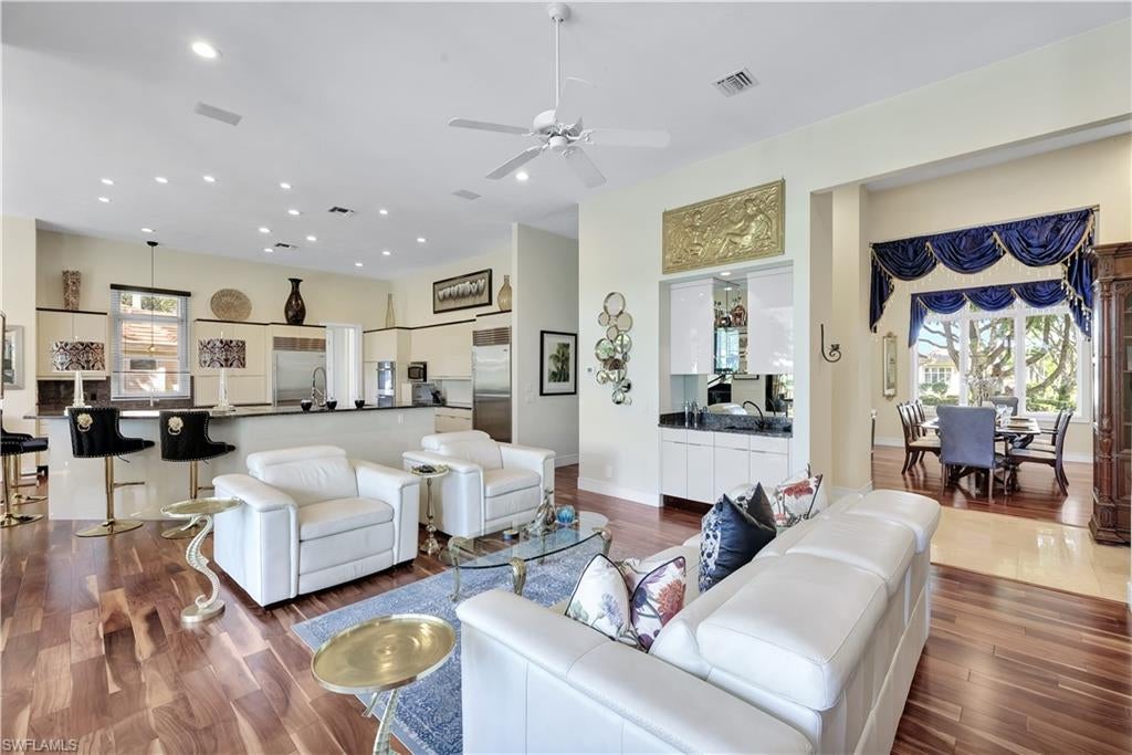 3451 Creekview DR
