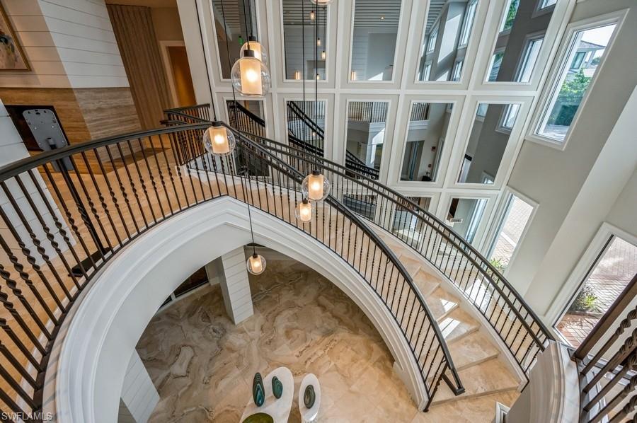 HIDEAWAY BEACH - Land