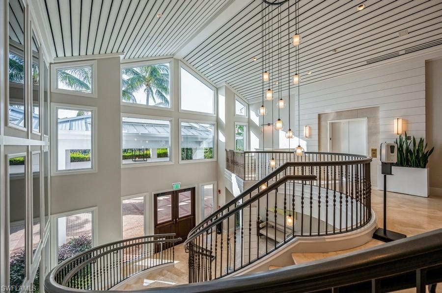 HIDEAWAY BEACH - Land