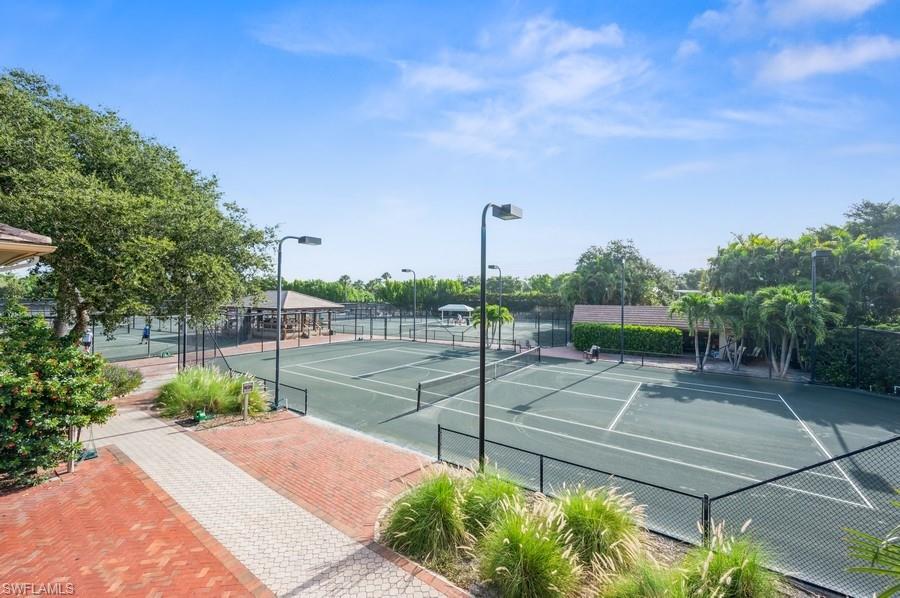 HIDEAWAY BEACH - Land