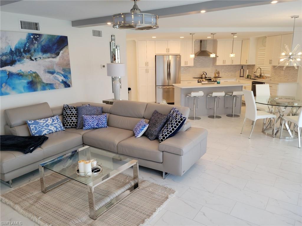 HIGHLANDS - Residential Lease