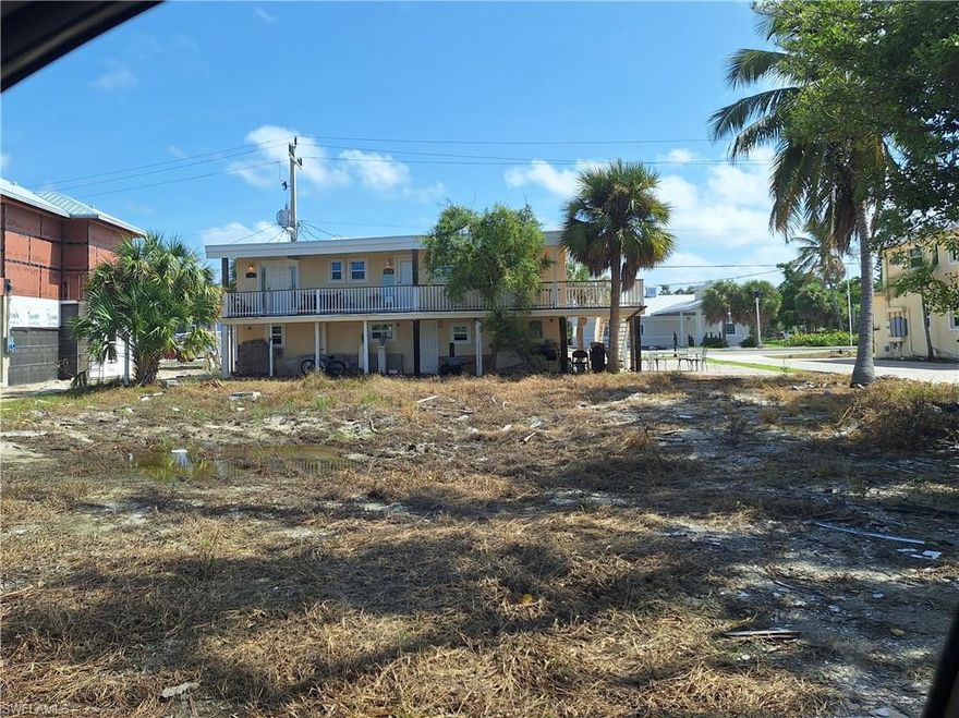Single Family lot on the gulf side of Estero Boulevard.  Steps to the beach!