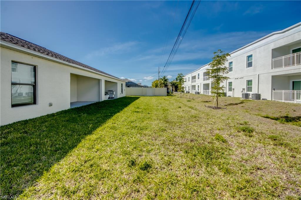 CAPE CORAL - Residential