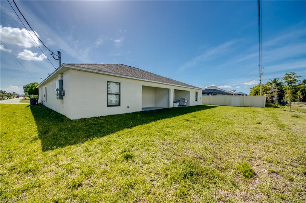 CAPE CORAL - Residential