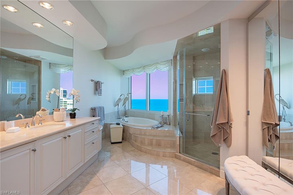 REGENT - Residential