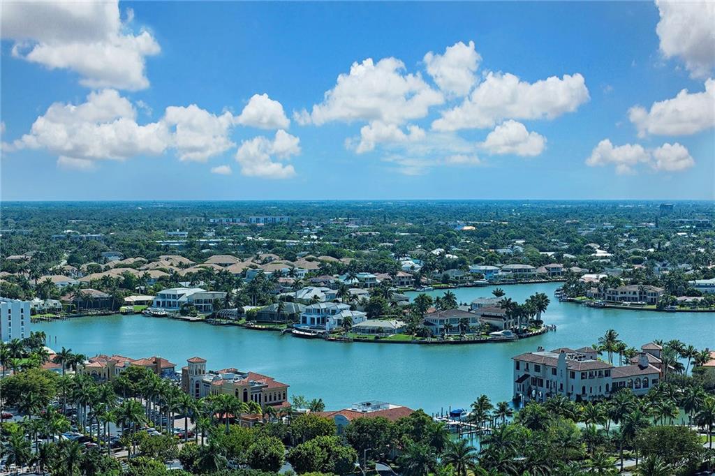 REGENT - Residential