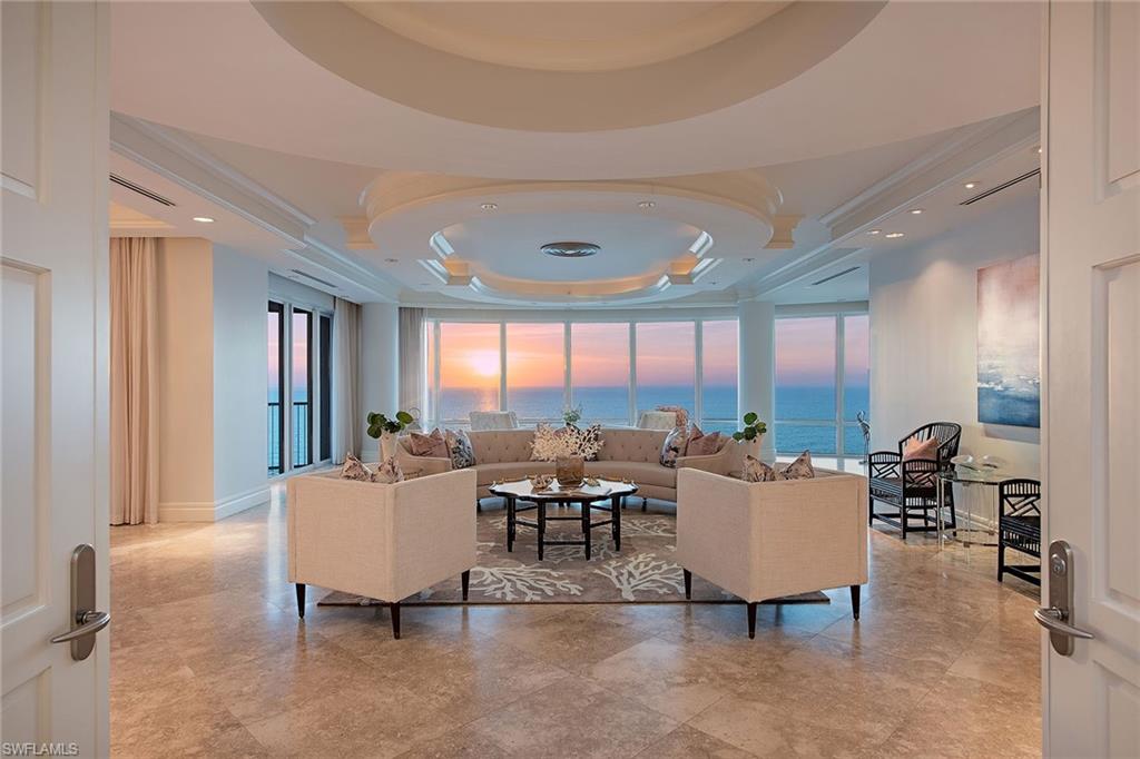 REGENT - Residential