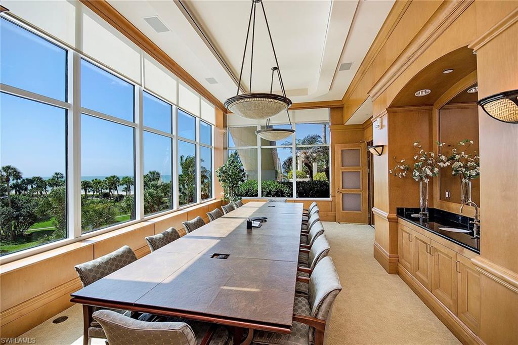 REGENT - Residential