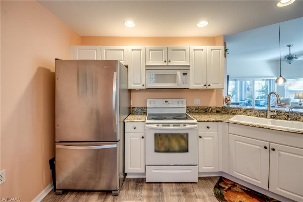 SUMMERWIND - Residential