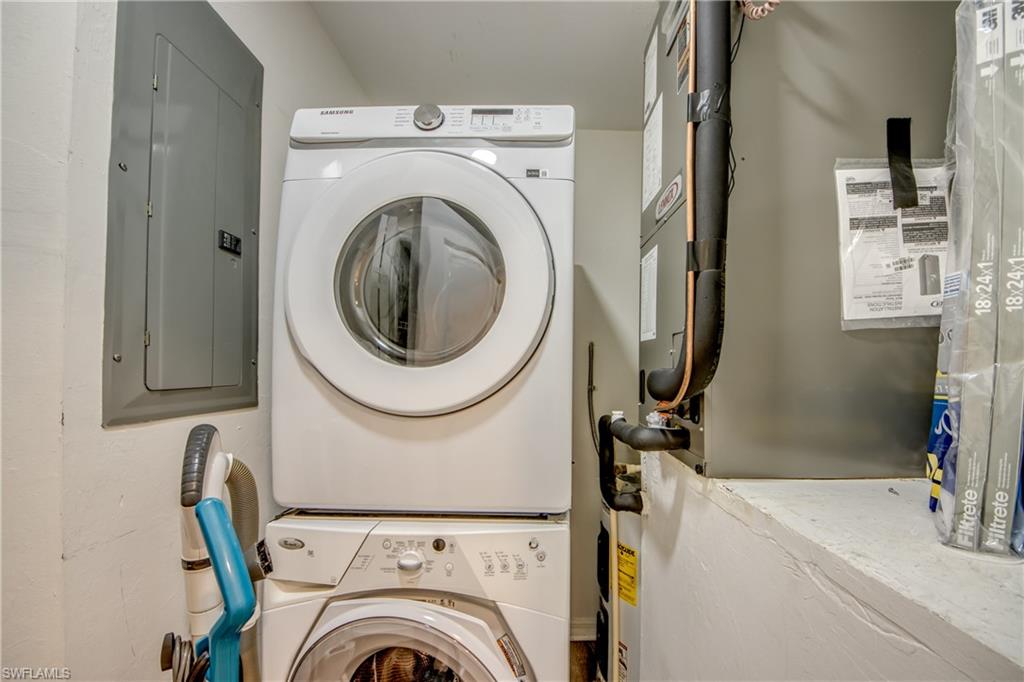 SUMMERWIND - Residential