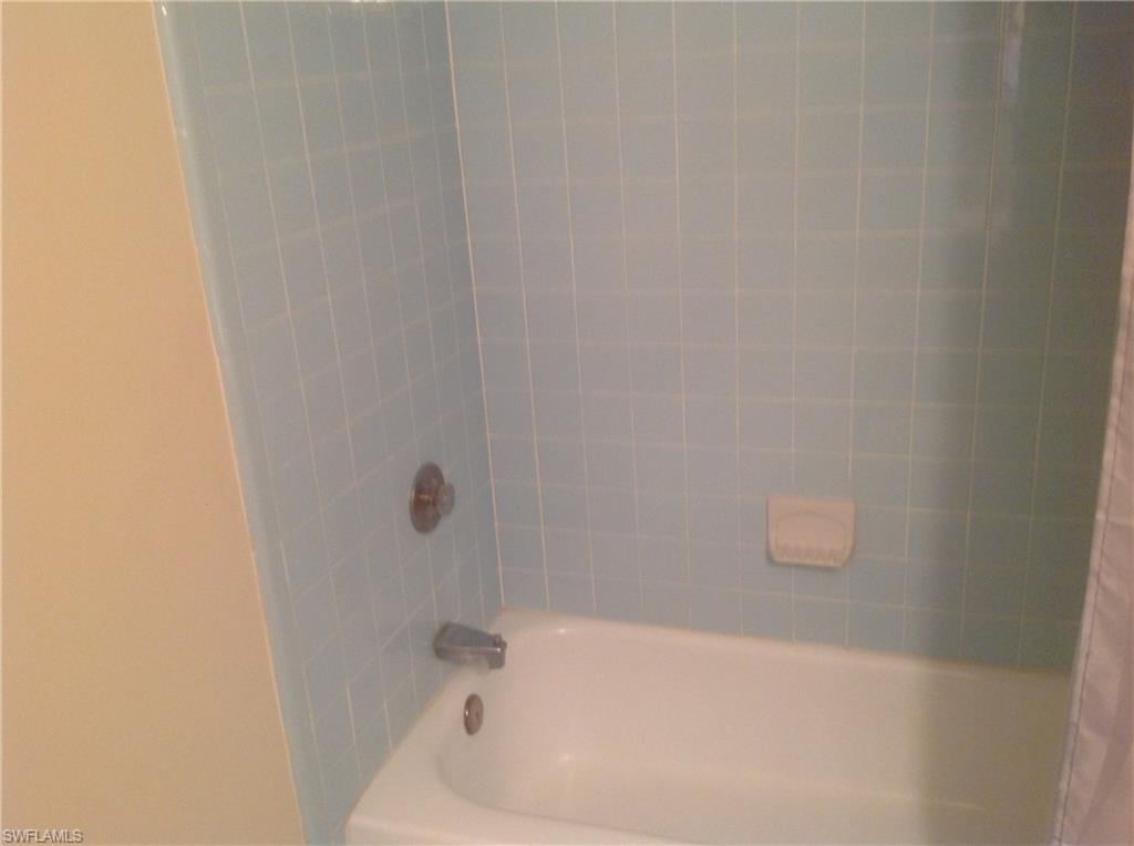 GLADES COUNTRY CLUB - Residential