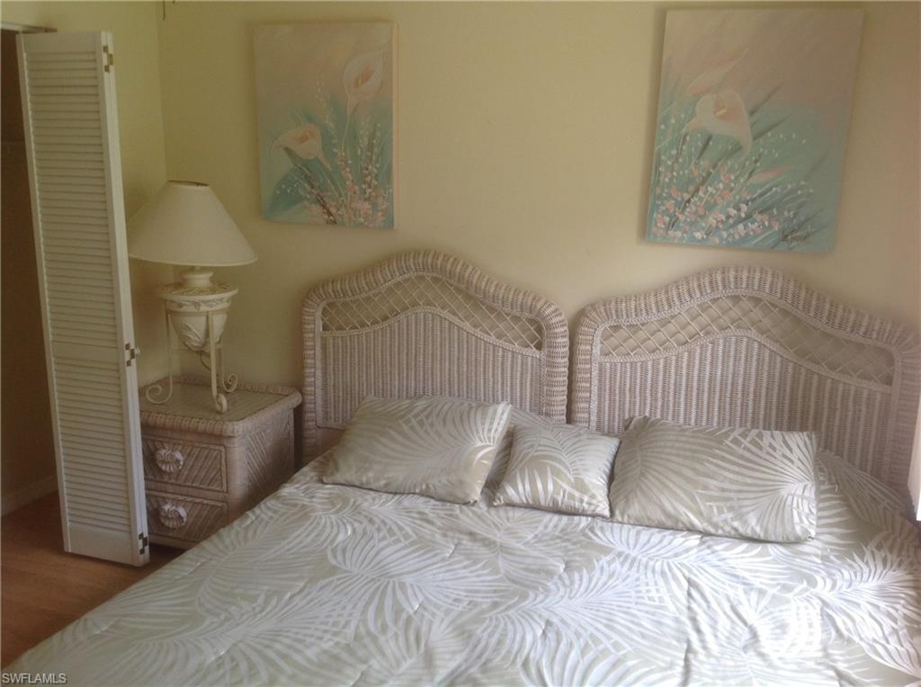 GLADES COUNTRY CLUB - Residential