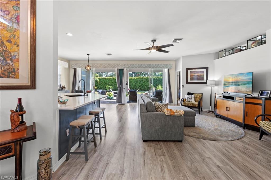 SILVERLAKES - Residential