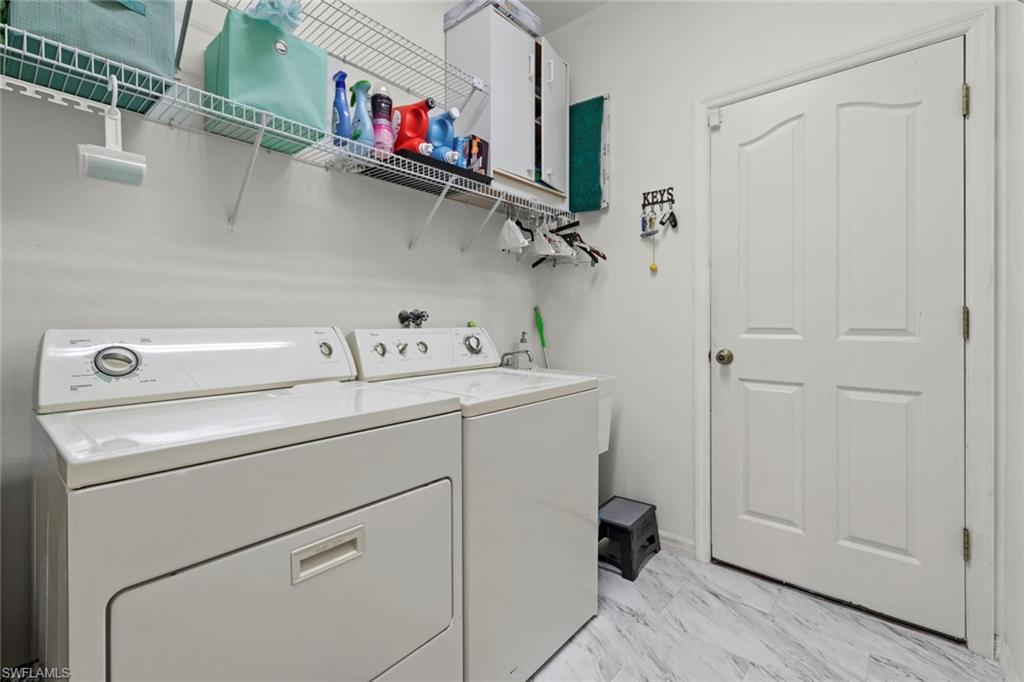 SILVERLAKES - Residential