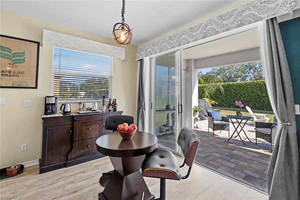 SILVERLAKES - Residential