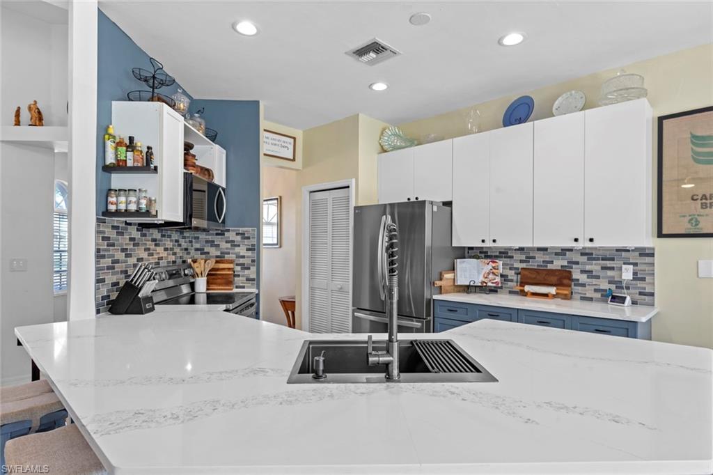 SILVERLAKES - Residential