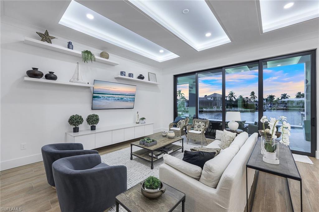 MARCO ISLAND - Residential