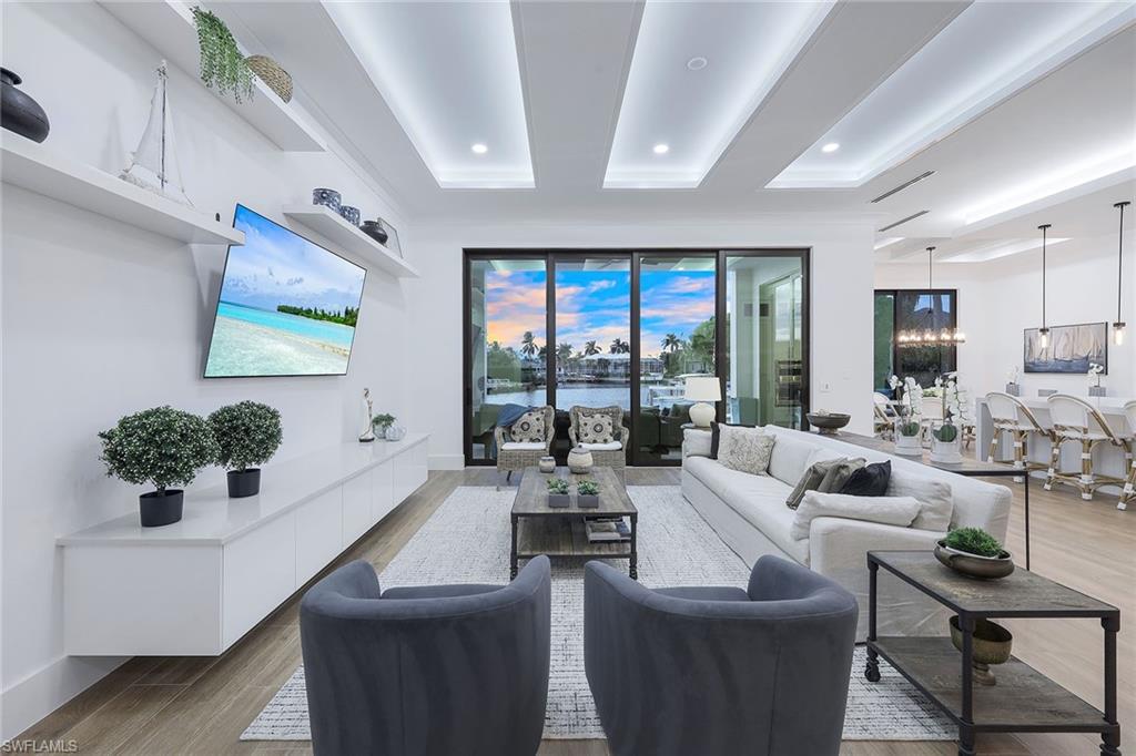 MARCO ISLAND - Residential