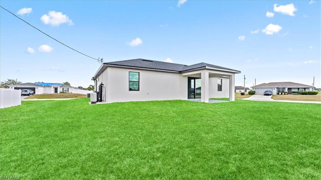 CAPE CORAL - Residential