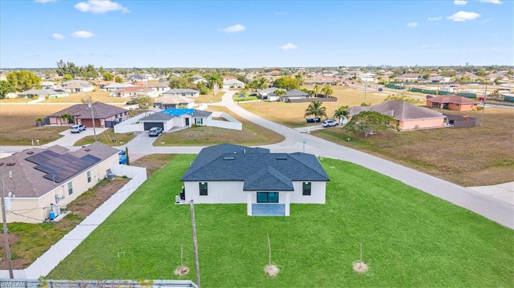 CAPE CORAL - Residential