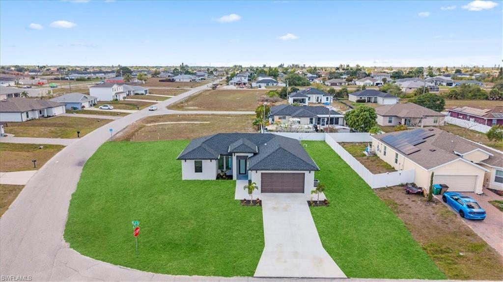 CAPE CORAL - Residential