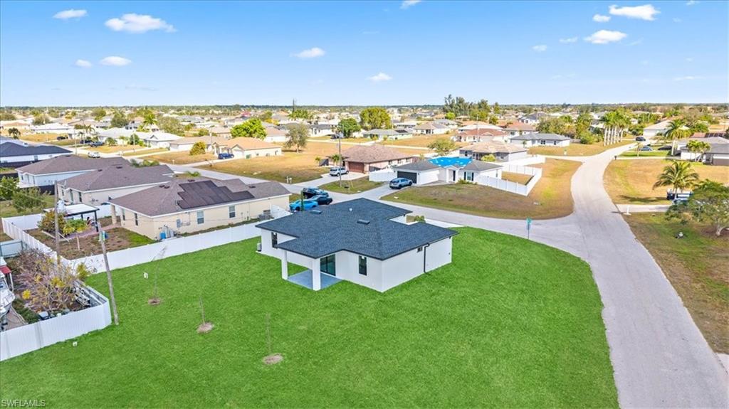 CAPE CORAL - Residential