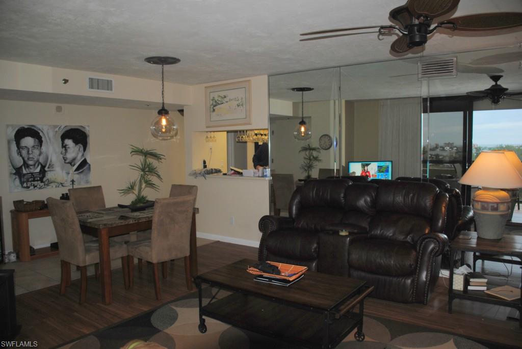 BOARDWALK CAPER - Residential