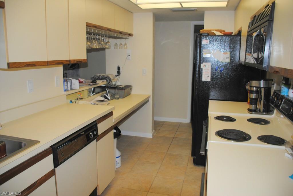 BOARDWALK CAPER - Residential