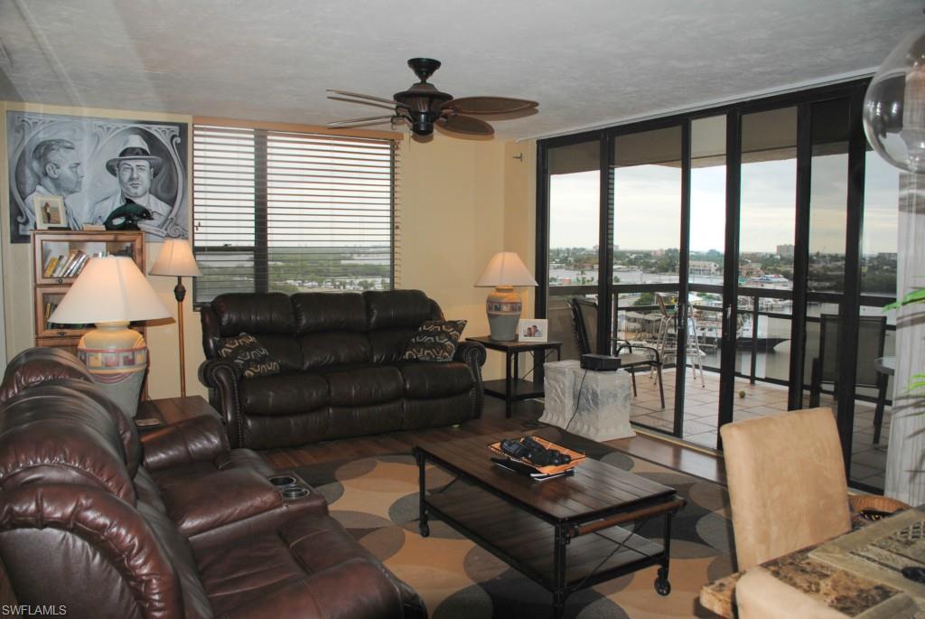 BOARDWALK CAPER - Residential