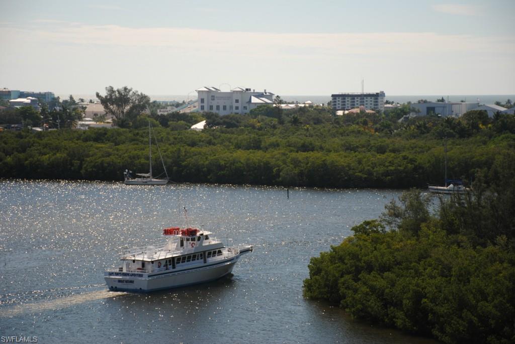 BOARDWALK CAPER - Residential