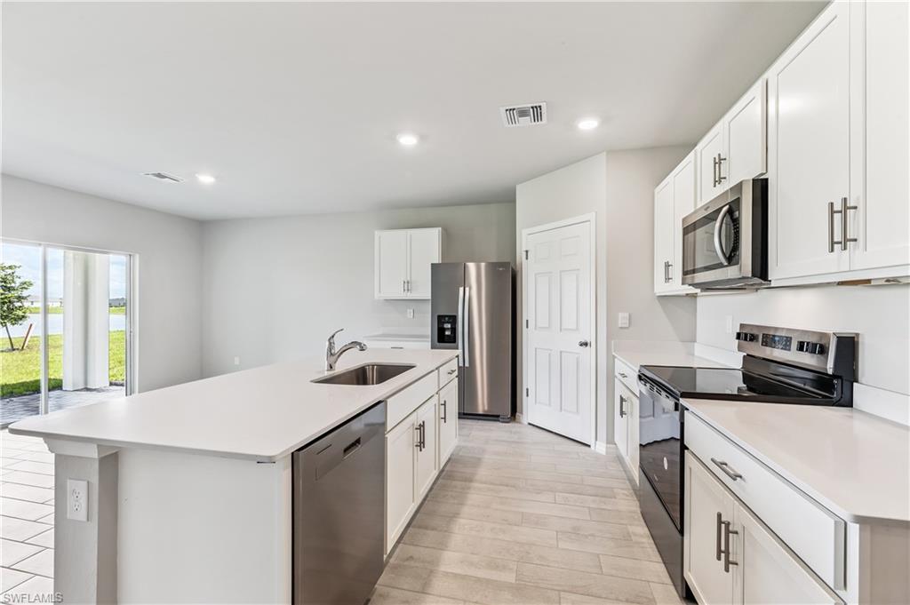 CORAL BAY - Residential