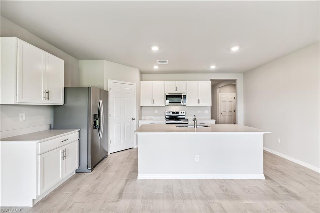 CORAL BAY - Residential