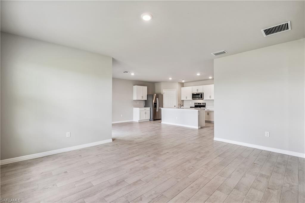 CORAL BAY - Residential