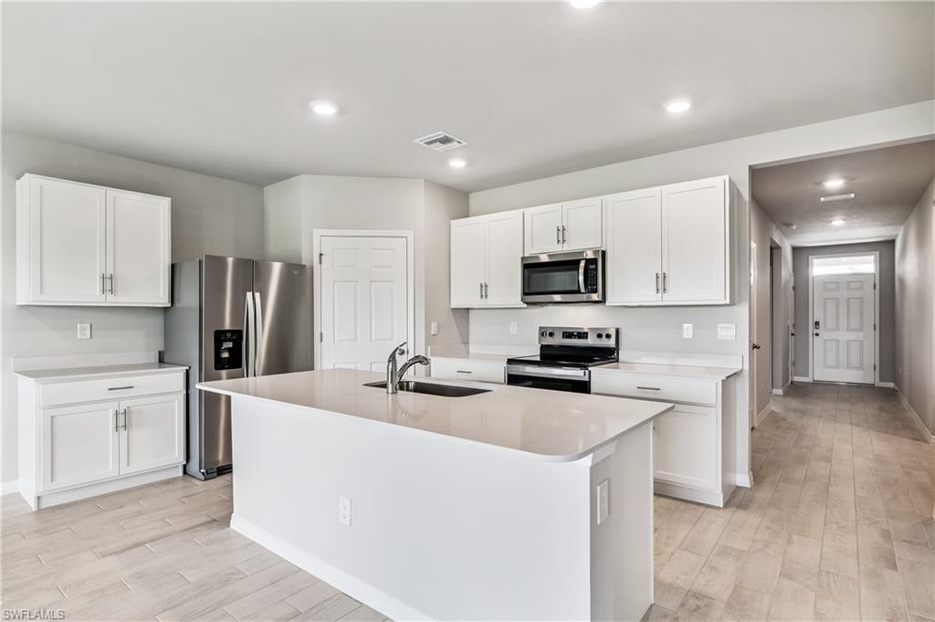 CORAL BAY - Residential