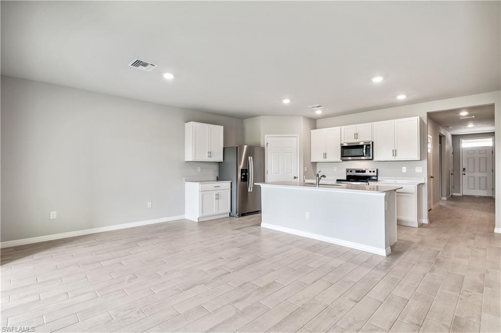 CORAL BAY - Residential