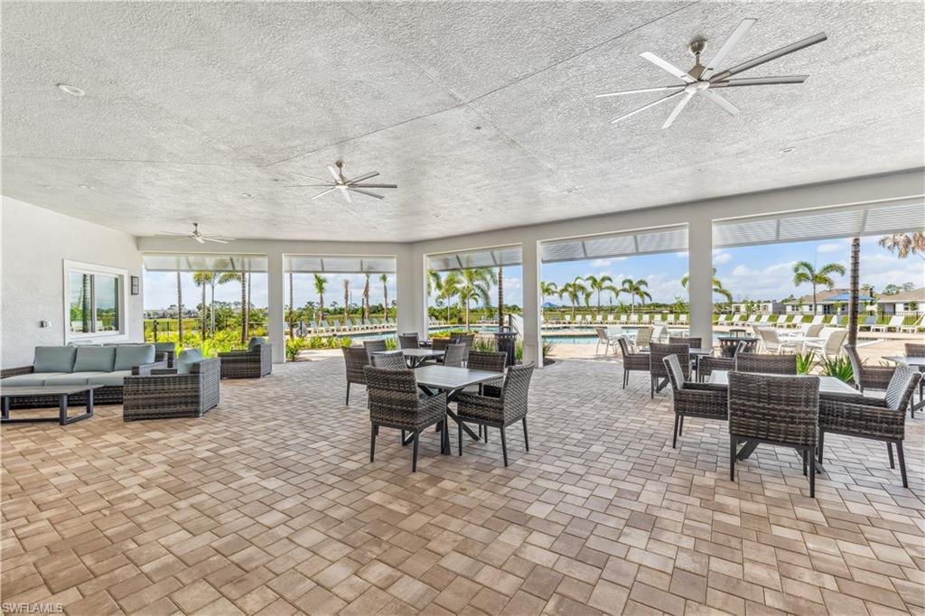 CORAL BAY - Residential