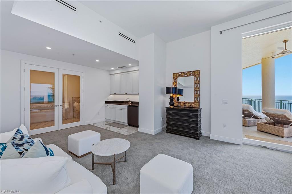 BELIZE - Residential