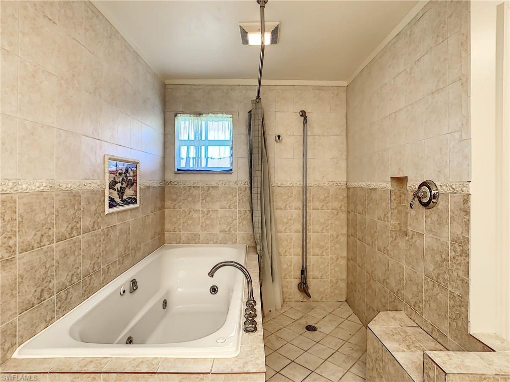 YACHT CLUB - Residential