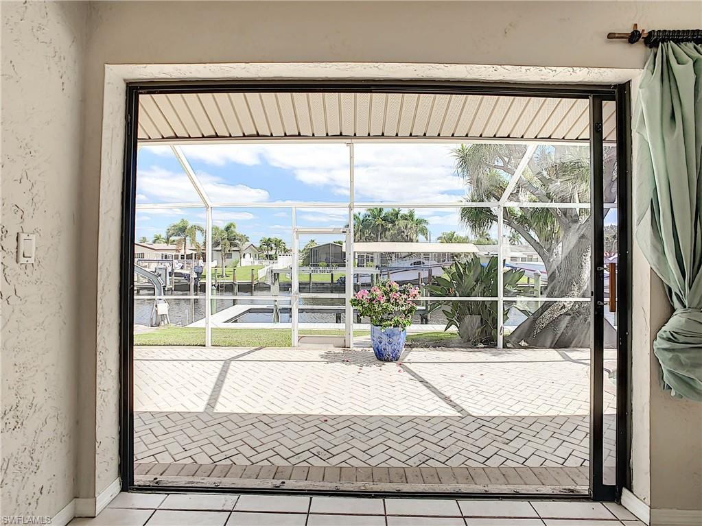 YACHT CLUB - Residential