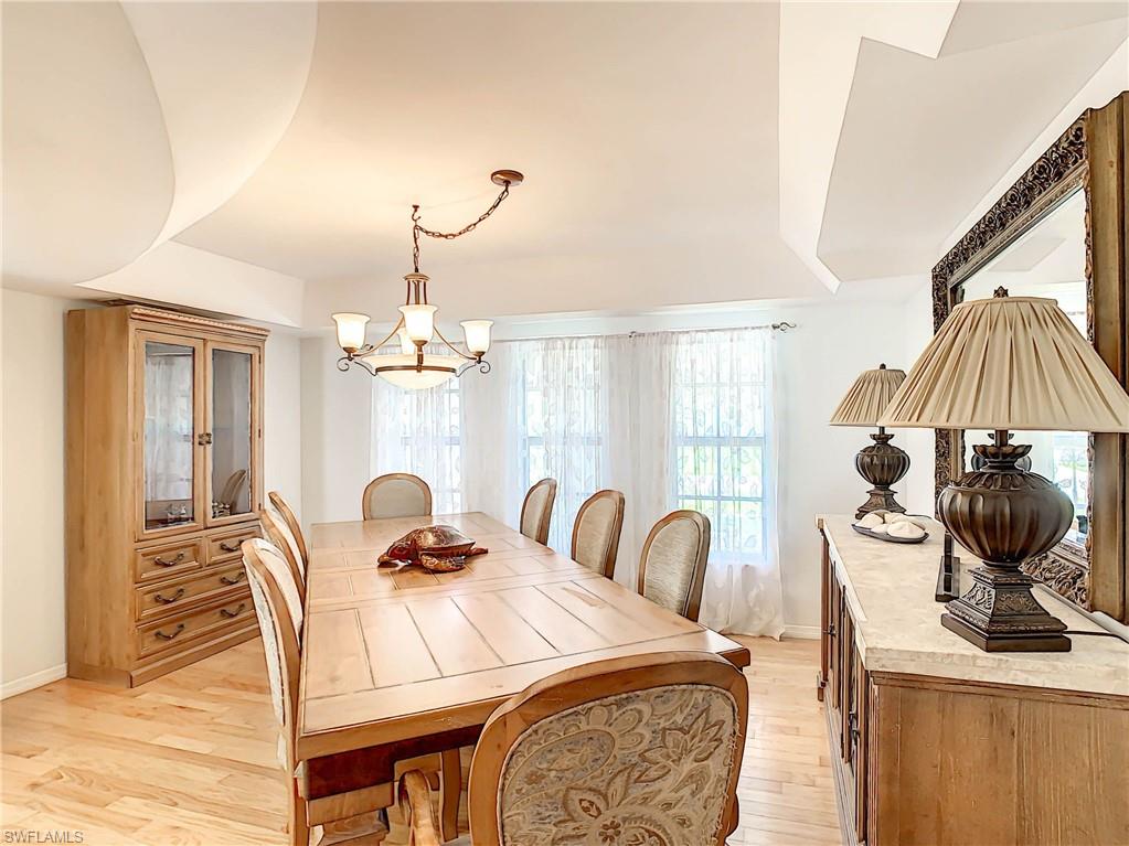 YACHT CLUB - Residential