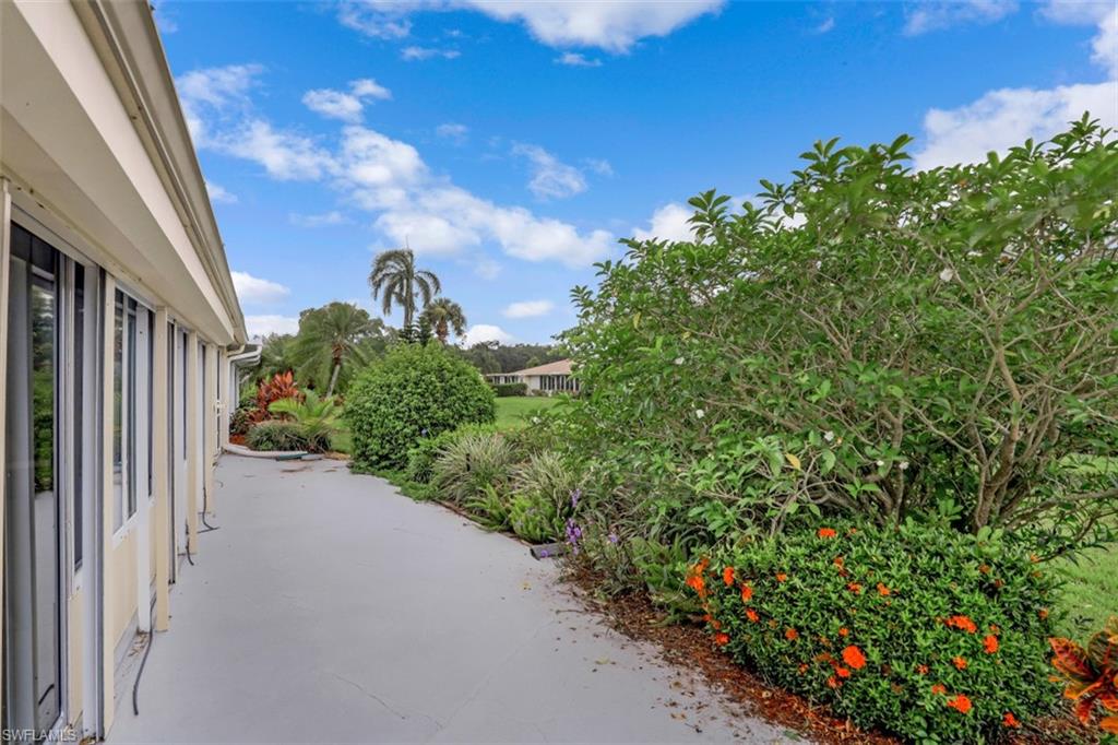 GLADES COUNTRY CLUB - Residential