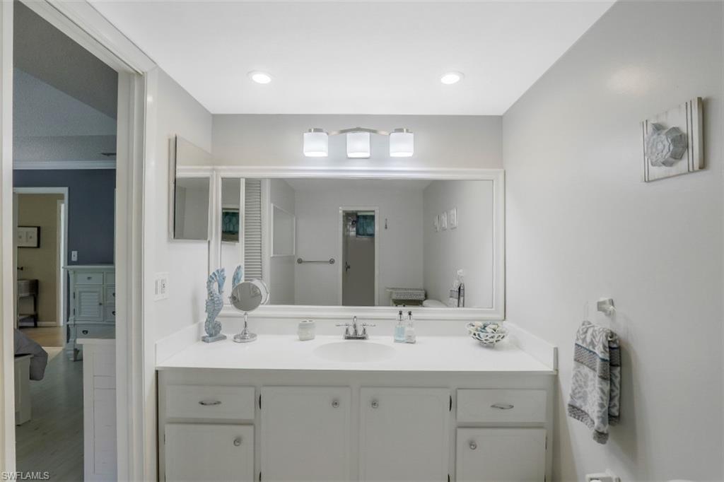 GLADES COUNTRY CLUB - Residential