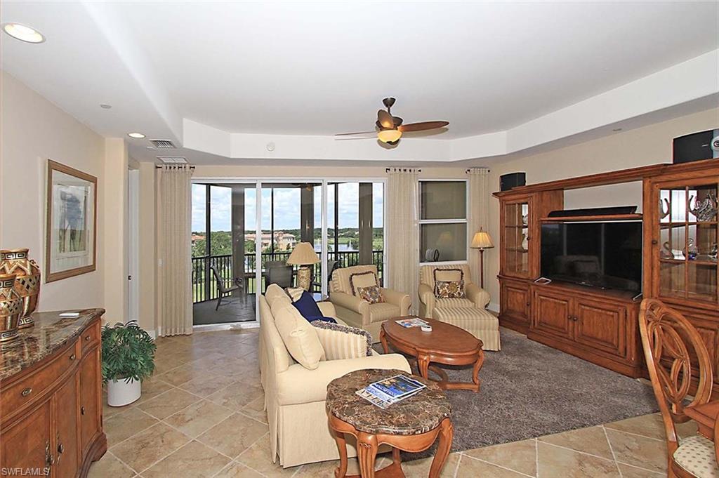 VISTA POINTE - Residential